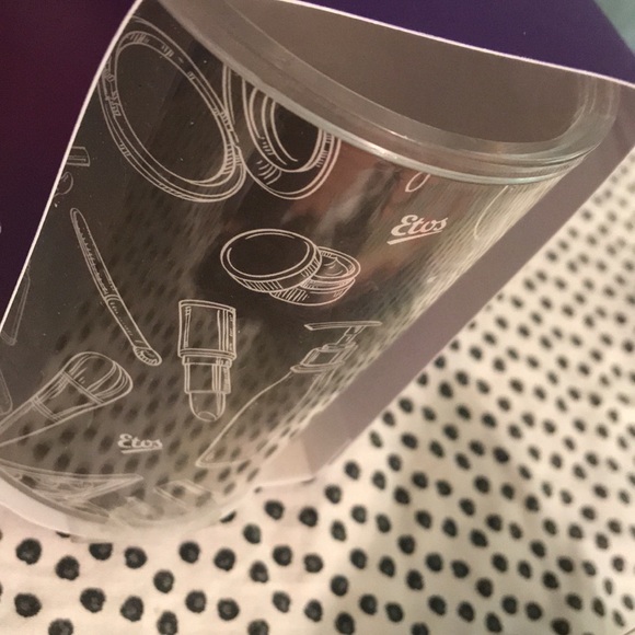 Make Up Cinch Tote & Brush Organizer - Picture 7 of 8